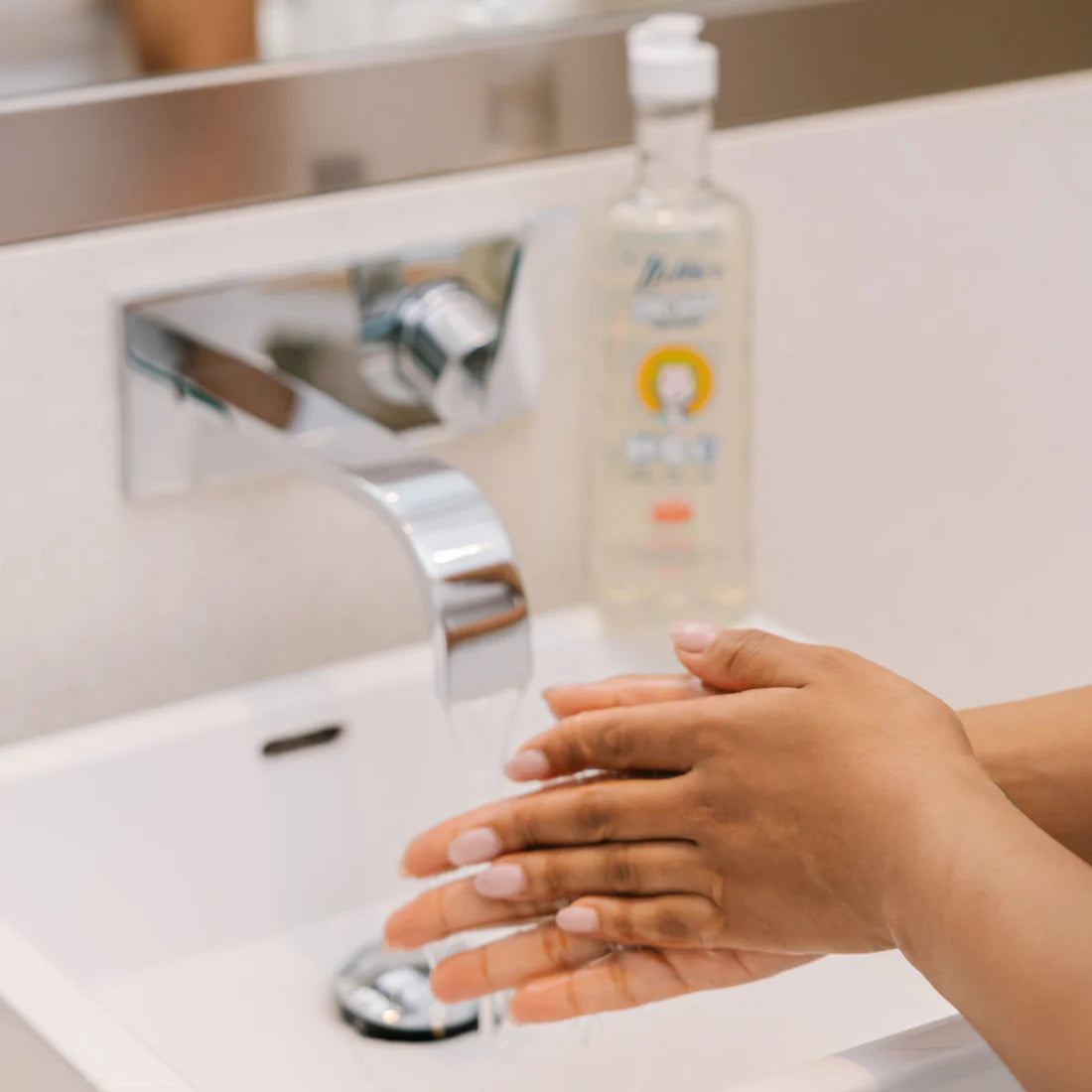 One Soap - Water Lilly, 570ml - Nellie's