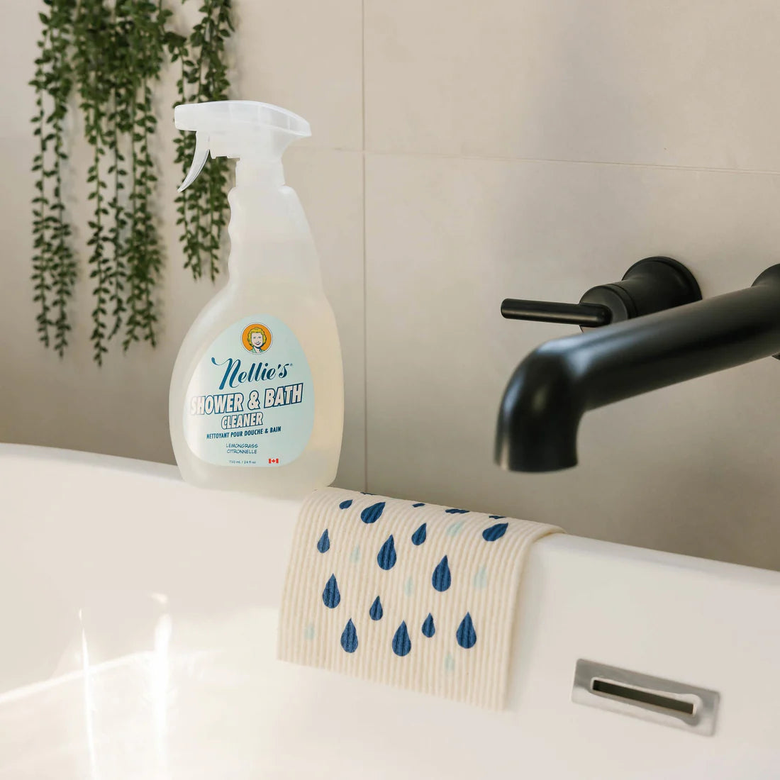 Shower & Bath Cleaner, 710ml - Nellie's