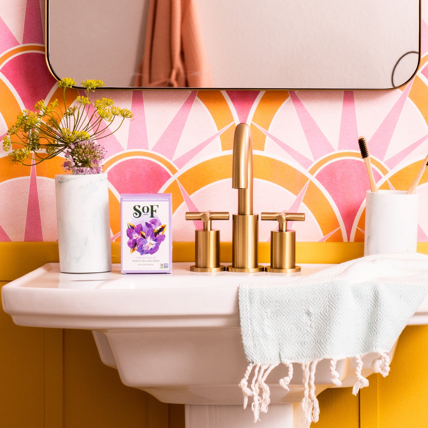 Natural Soap Violet Bouquet, 170 g - South Of France